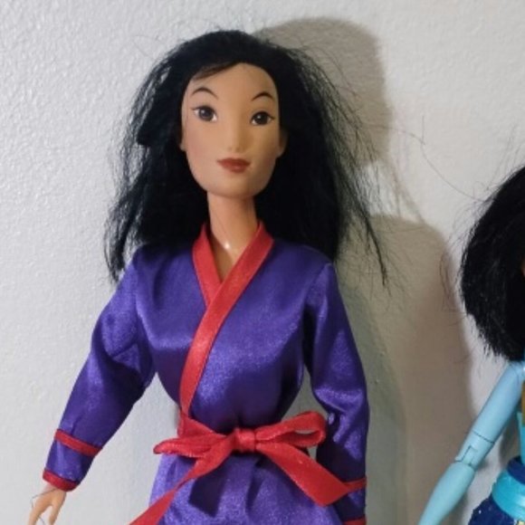 Pair of warrior Mulan dolls - Picture 3 of 4